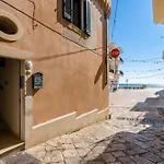 Mono Scilla Centro Storico 오트란토
