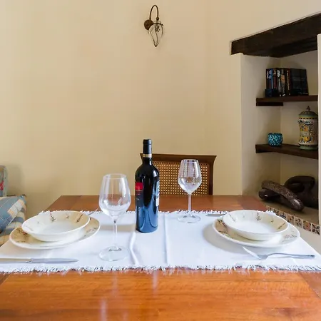 Mono Scilla Centro Storico Holiday home