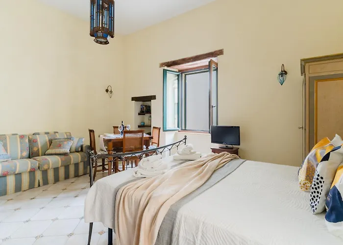 Mono Scilla Centro Storico Holiday home Otranto