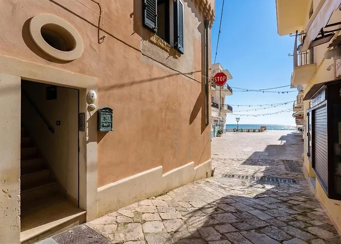 Mono Scilla Centro Storico Otranto